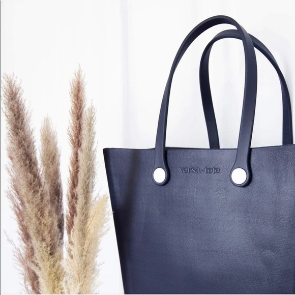 It’s the BIG Versa Tote! - Picture 3 of 16